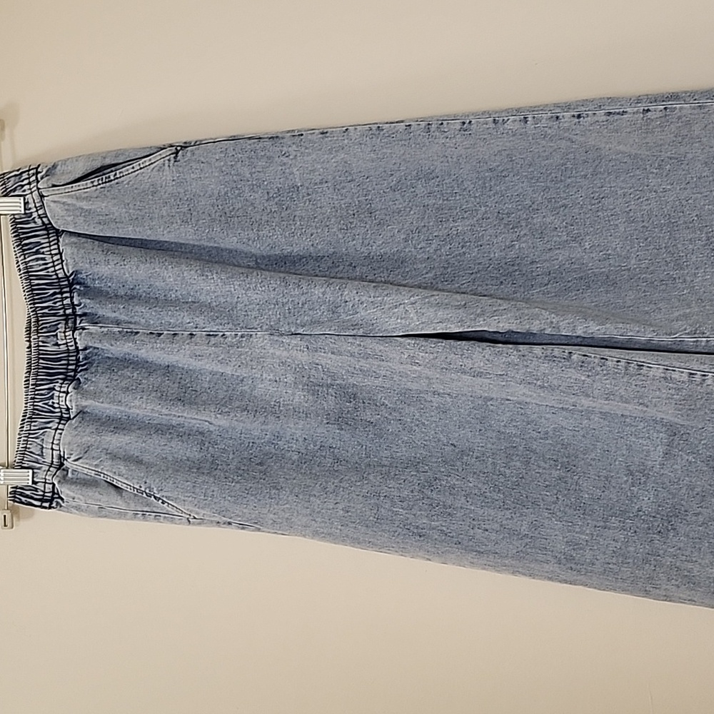 WeWoreWhat Light Wash Blue Wide Leg Jeans - Picture 15 of 16